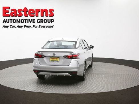 Used 2020 Nissan Versa SR w/ Convenience Package image 36