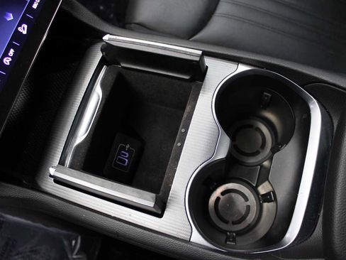 Used 2023 Maserati Grecale GT image 33