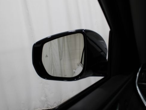 Used 2024 Jeep Grand Cherokee Limited image 12