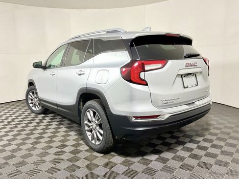 Used 2022 GMC Terrain SLT image 9