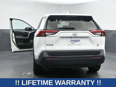 Used 2023 Toyota RAV4 LE image 10