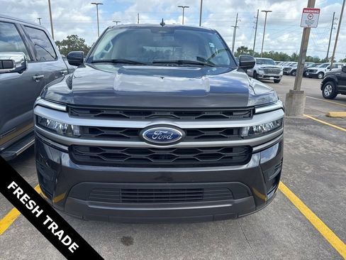 Used 2024 Ford Expedition XLT image 2
