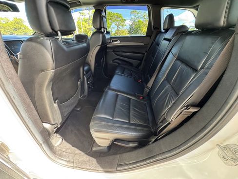 Used 2014 Jeep Grand Cherokee Limited image 24