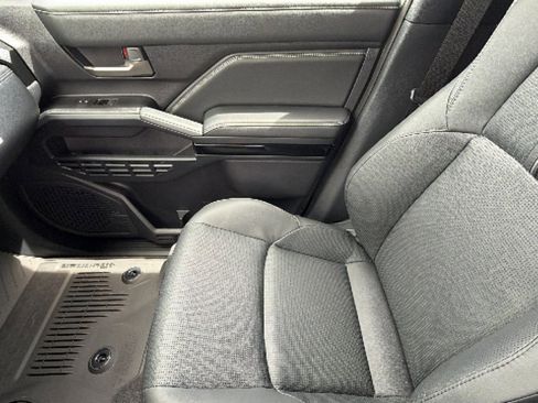 New 2026 Toyota 4Runner Limited AWD/4WD image 12