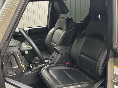 Used 2025 Ford Bronco Badlands AWD/4WD image 32