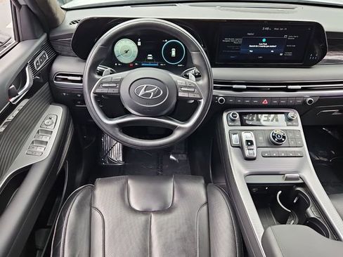 Used 2023 Hyundai Palisade Calligraphy image 15