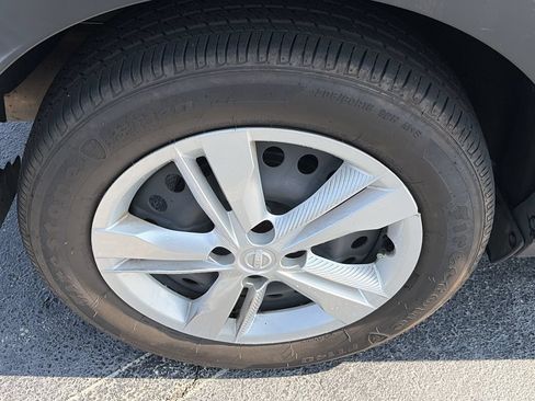 Certified 2024 Nissan Kicks S FWD image 10