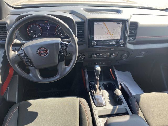 Used 2023 Nissan Frontier PRO-4X w/ Technology Package AWD/4WD image 9