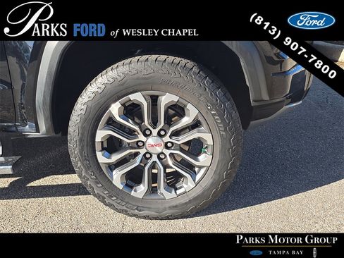 Used 2023 GMC Canyon Denali image 31