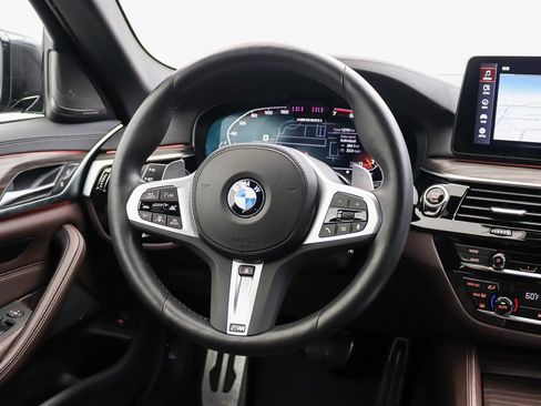 Used 2023 BMW M550i xDrive AWD/4WD image 21