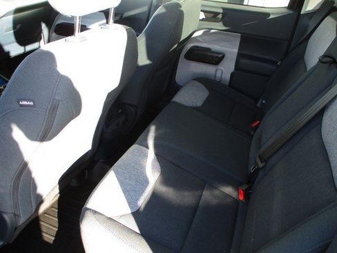 Used 2025 Ford Maverick XLT w/ Equipment Group 301A image 9