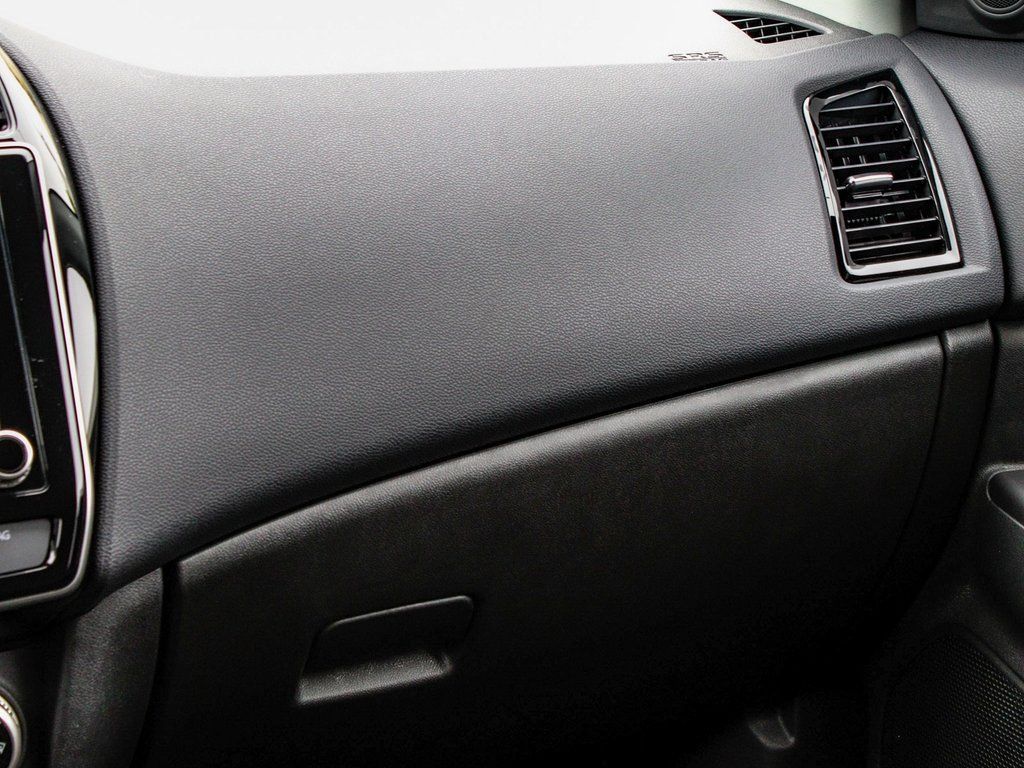 New 2025 Mitsubishi Outlander Sport AWD image 17