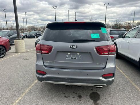Used 2020 Kia Sorento EX image 9
