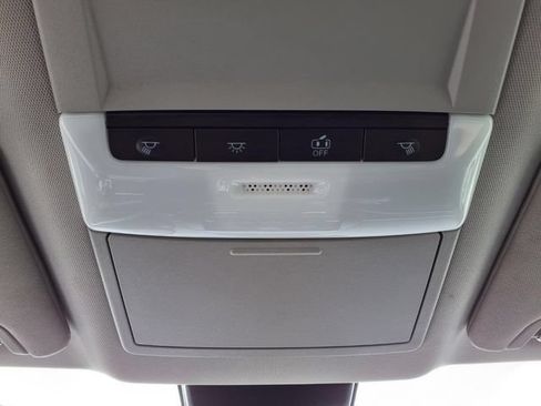 Used 2024 Nissan Altima 2.5 SV FWD image 13