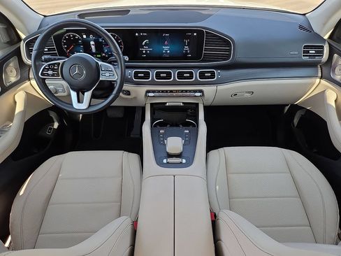 Used 2022 Mercedes-Benz GLS 450 4MATIC image 14