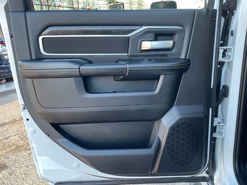 Used 2024 RAM 2500 Big Horn image 11