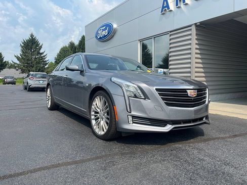 Used 2018 Cadillac CT6 Luxury w/ Active Chassis Package AWD/4WD image 2