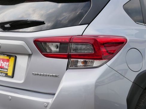 Used 2023 Subaru Crosstrek 2.5i Limited AWD/4WD image 8