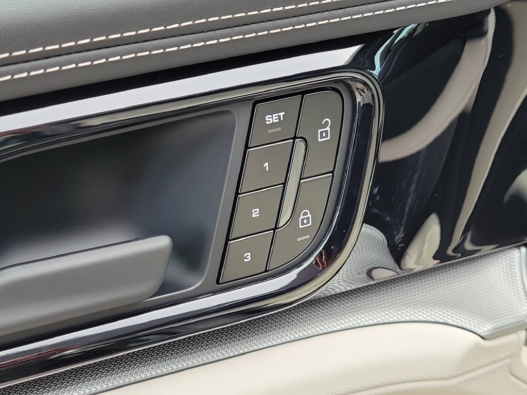 New 2026 Porsche Panamera 4 AWD/4WD image 25