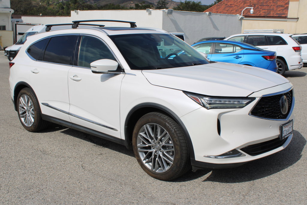 Used 2023 Acura MDX w/ Advance Package AWD/4WD image 3