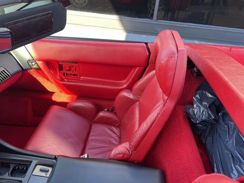 Used 1991 Chevrolet Corvette Convertible image 19