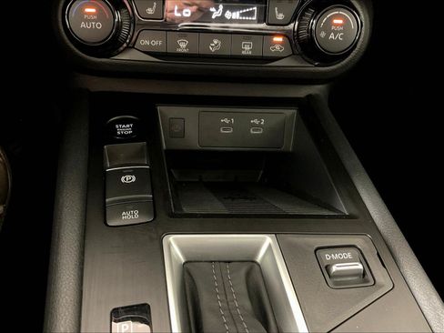 Used 2026 Nissan Kicks SV w/ SV Premium Package FWD image 15