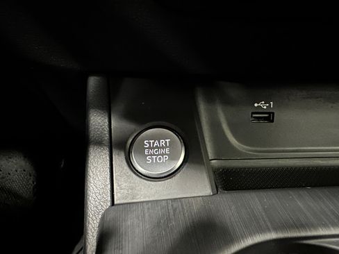 Used 2018 Audi A4 2.0T Ultra Premium w/ Convenience Package image 51