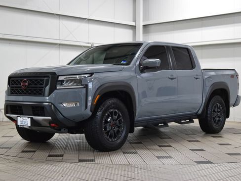 Used 2024 Nissan Frontier PRO-4X w/ Pro Premium Package AWD/4WD image 3