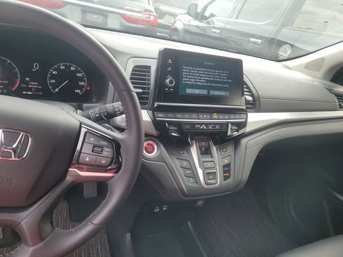 Used 2025 Honda Odyssey EX-L image 12