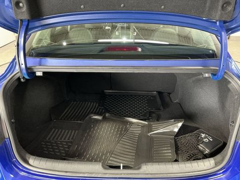 Used 2023 Hyundai Elantra Limited image 33