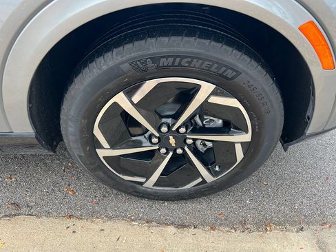 Used 2024 Chevrolet Equinox EV LT AWD/4WD image 12