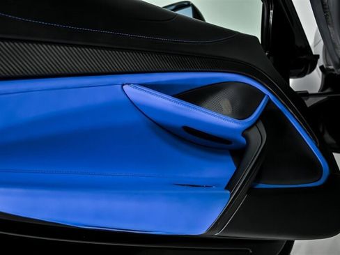Used 2019 McLaren 720S Performance RWD image 20