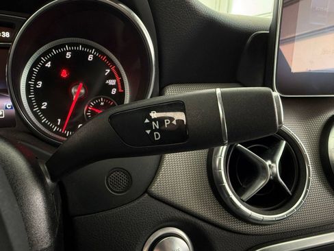 Used 2019 Mercedes-Benz CLA 250 image 14