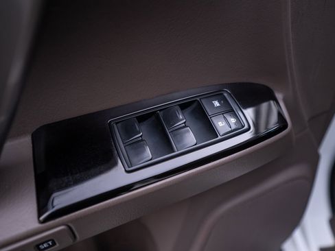 Used 2018 Lexus GX 460 image 19