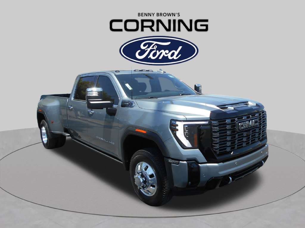 Used 2025 GMC Sierra 3500 Denali Ultimate AWD/4WD image 2