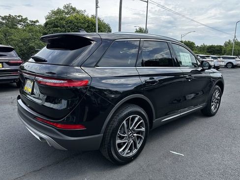 Used 2022 Lincoln Corsair AWD w/ Equipment Group 101A image 5