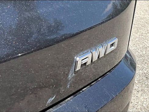 Used 2017 GMC Acadia Denali w/ Technology Package AWD/4WD image 23
