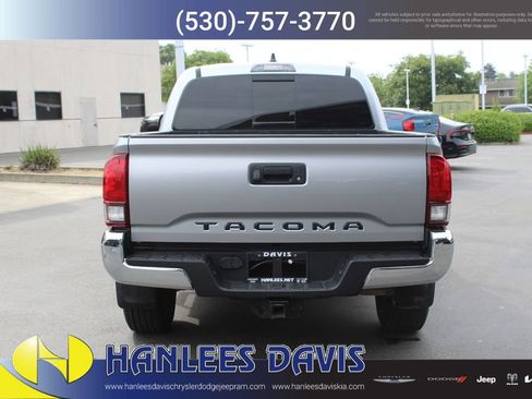 Used 2022 Toyota Tacoma SR5 RWD image 8