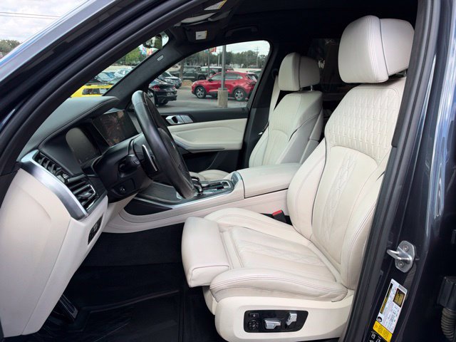 Used 2019 BMW X7 xDrive40i w/ Premium Package AWD/4WD image 10