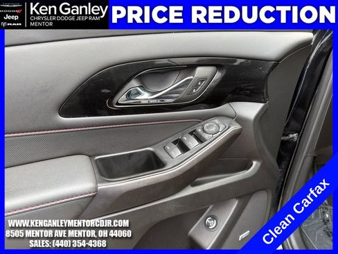 Used 2023 Chevrolet Traverse RS AWD/4WD image 11