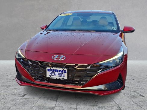 Used 2022 Hyundai Elantra Limited w/ Cargo Package FWD image 5