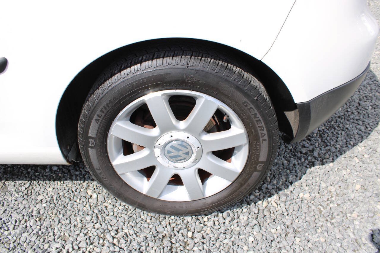 Used 2008 Volkswagen Rabbit S FWD image 22