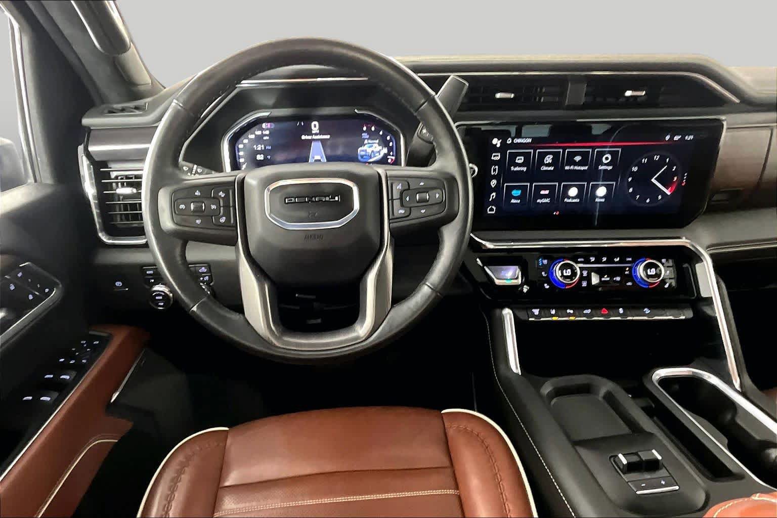 Certified 2025 GMC Sierra 2500 Denali Ultimate AWD/4WD image 6
