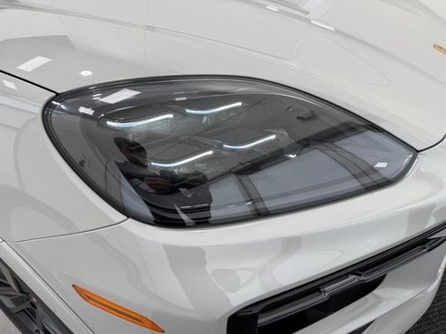 New 2026 Porsche Cayenne GTS image 11