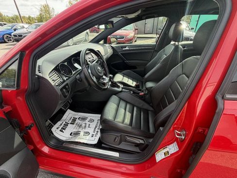 Used 2018 Volkswagen GTI SE w/ SE Leather Package FWD image 8