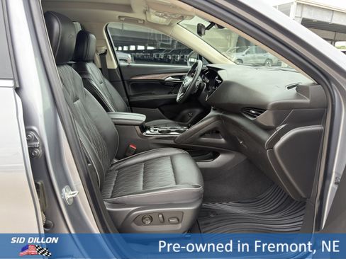 Certified 2021 Buick Envision Avenir w/ Technology Package II AWD/4WD image 17