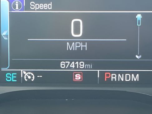 Used 2017 Chevrolet Camaro LT w/ Technology Package RWD image 20