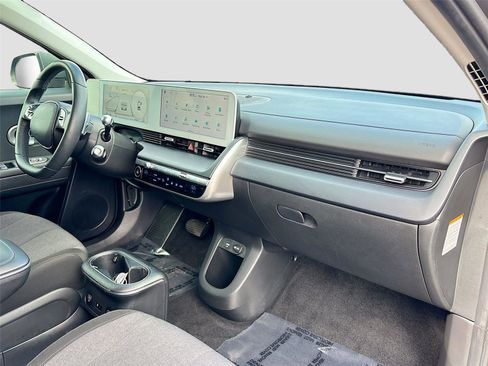 Used 2024 Hyundai Ioniq 5 SEL image 28