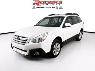 Used 2014 Subaru Outback 2.5i Limited w/ Moonroof Package AWD/4WD video 3