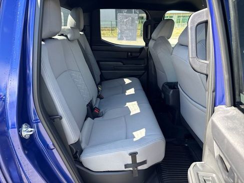 Used 2025 Toyota Tacoma SR5 AWD/4WD image 14